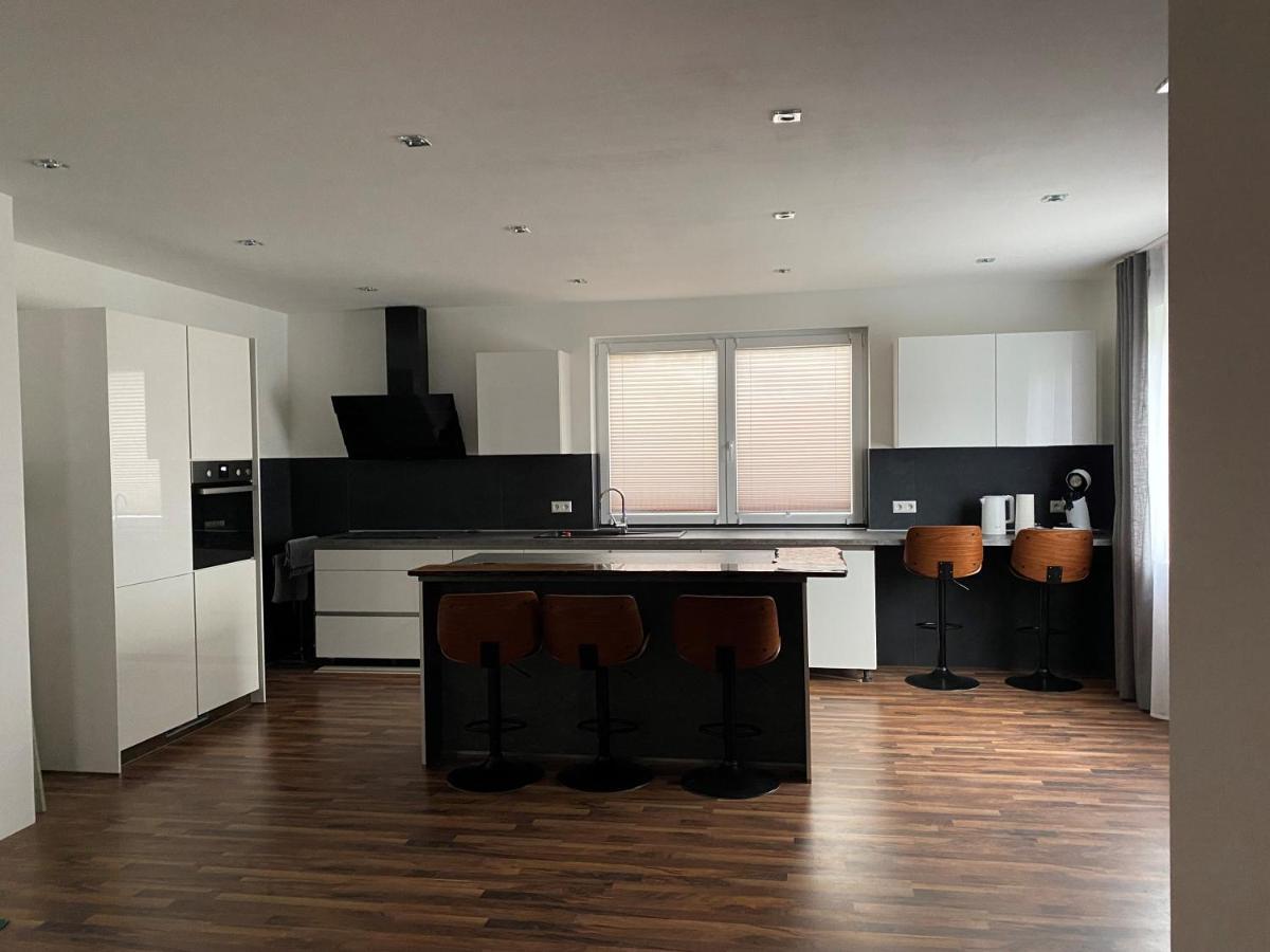 Ferienwohnung 2 Schweizer Гайзинген Екстериор снимка