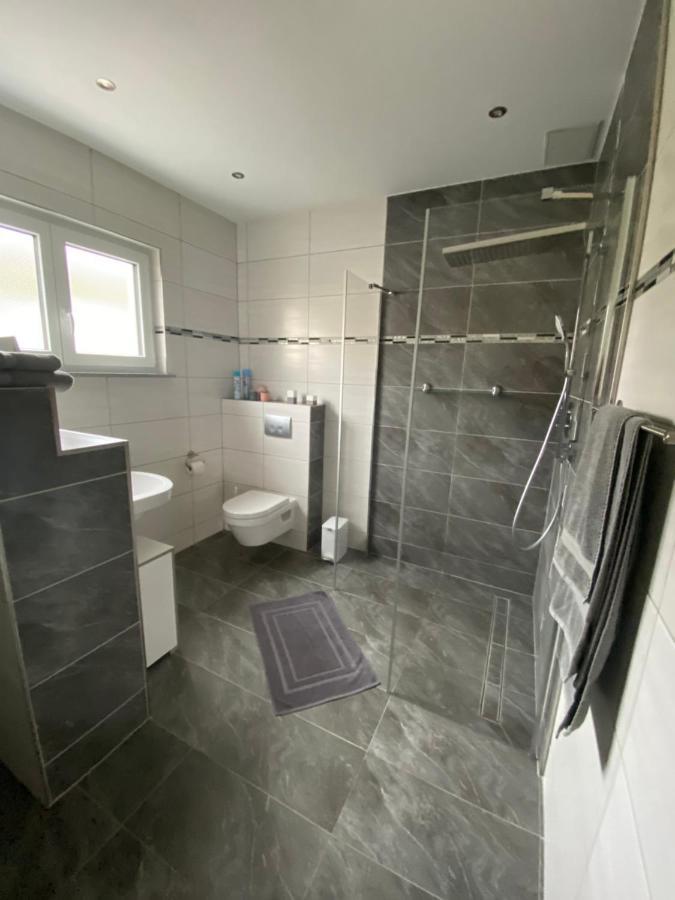 Ferienwohnung 2 Schweizer Гайзинген Екстериор снимка